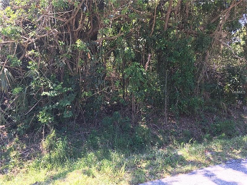2nd image of 52 Clemson Rd