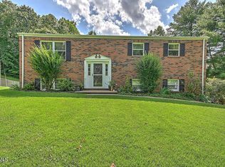 116 Regency Dr, Rogersville, TN 37857