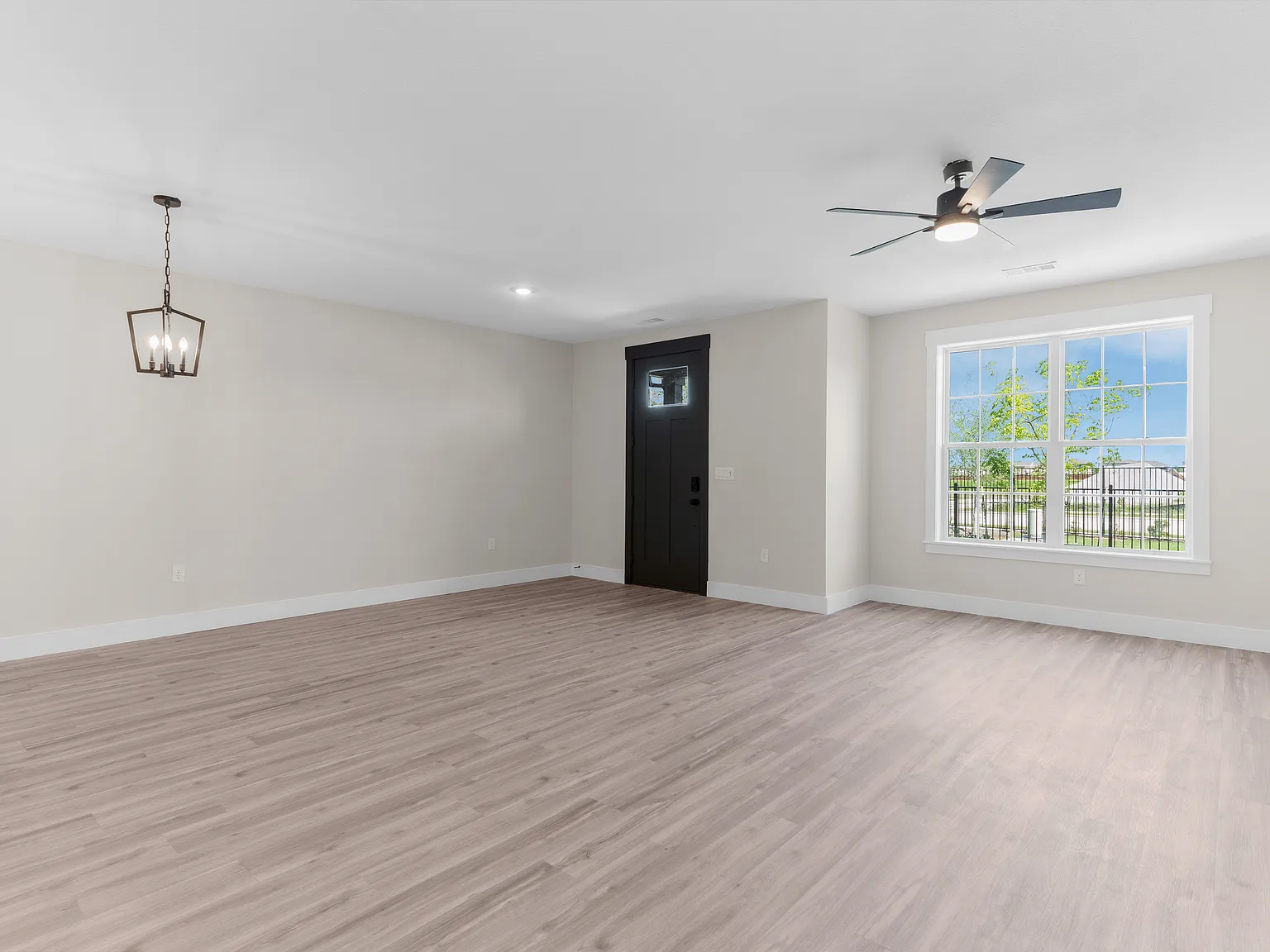 1 bed, 1.5 bath, 852 sqft, $750 — Photo 3