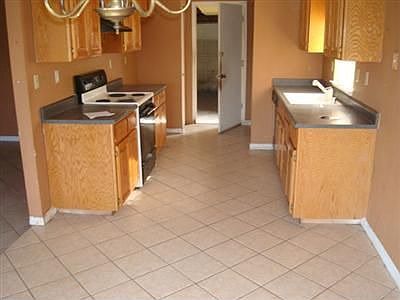2nd image of 3915 Deer Run Way