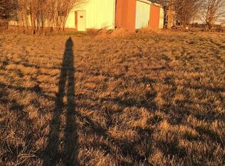 24388 Sauder Rd, Tremont, IL 61568