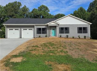 3732 Spaulding Dr, Winston Salem, NC 27105