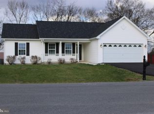 372 Marlowe Dr, Inwood, WV 25428