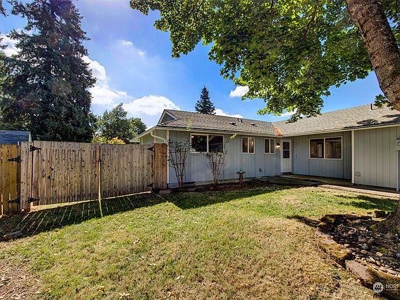 4th image of 3613 W 151st Avenue
