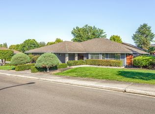 2457 Pinebrook Cir, Medford, OR