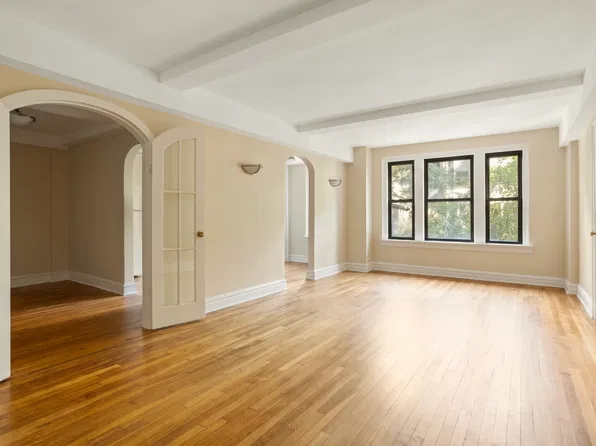 319 E 50th St APT 3H, New York, NY 10022