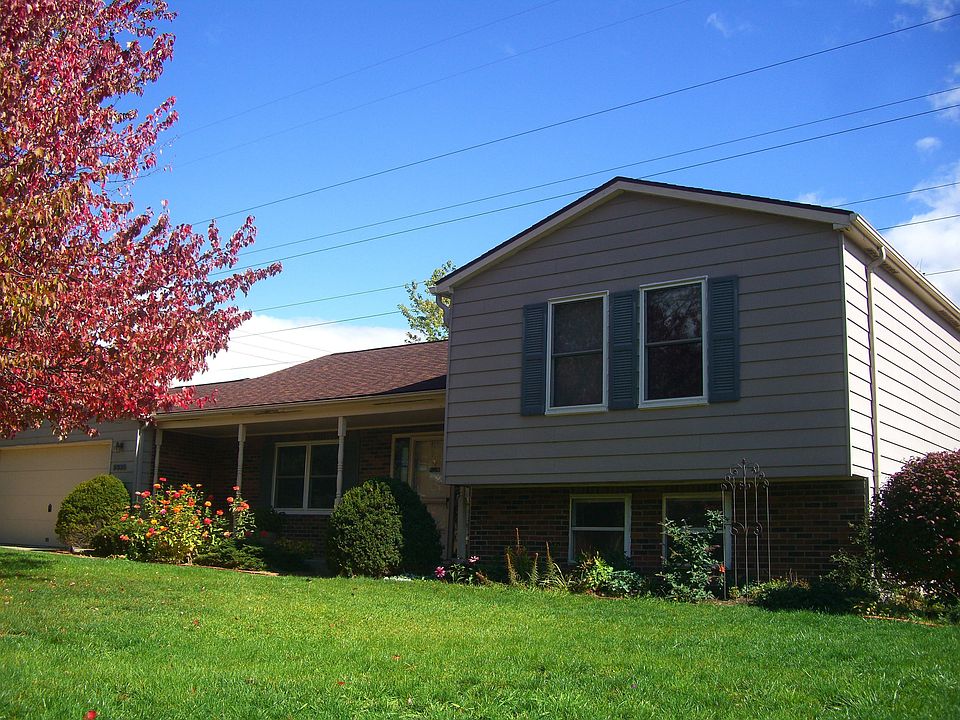 2nd image of 2533 Foster Ave