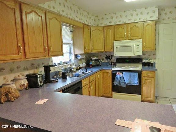 5th image of 11661 Gwynford Ln