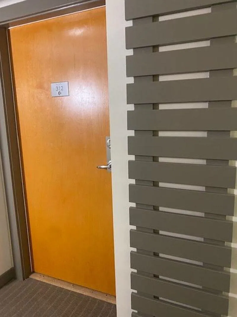2 bed, 850 sqft, $2,600 — Photo 4
