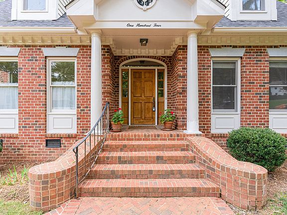 4th image of 104 Wild Iris Ln