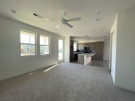 4th image of 8288 Bishop St