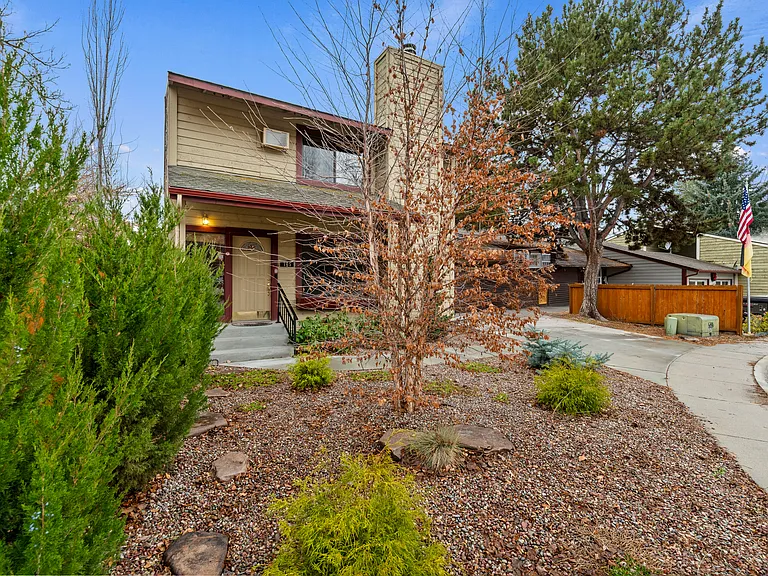 765 N Meaghan Pl — Photo 36