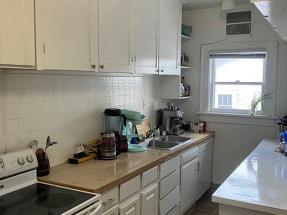 4th image of 1824 13th Ave