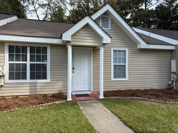 84 Skyway Dr