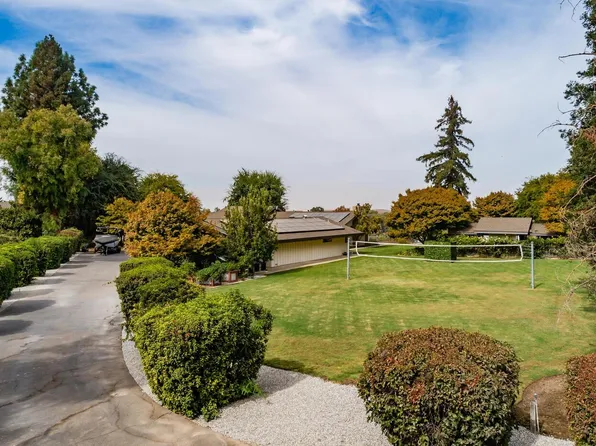 12558 Valley Vista Ln, Fresno, CA 93730