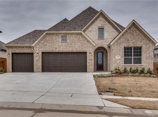 1129 Broadmoor Way, Roanoke, TX 76262