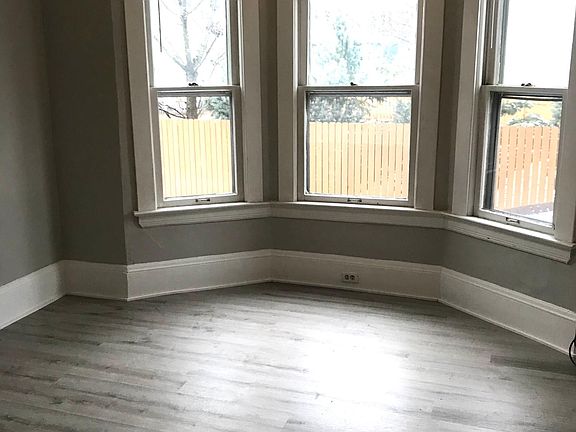 3rd image of 1439 Owego Ave #2