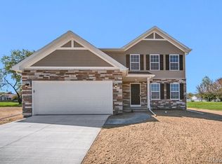 513 Wolf Ridge Ct, Adrian, MI 49221