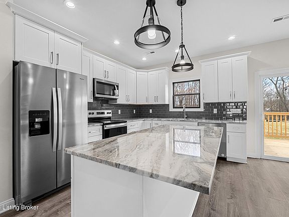 3rd image of 211 Alreva Rd