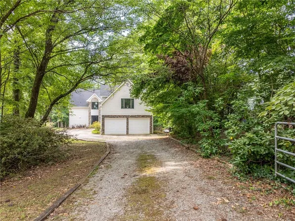 452 Brookwood Dr W, Dawsonville, GA 30534