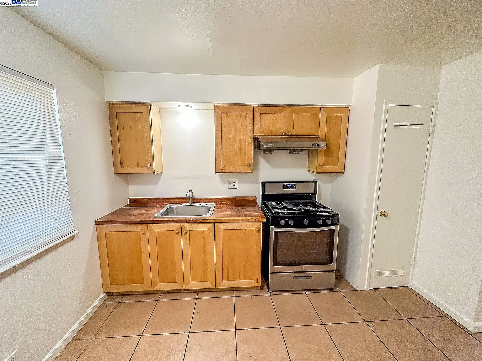3755 Norwood Ave — Photo 3