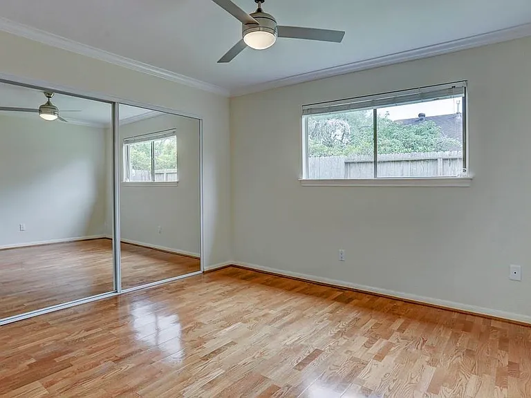 13819 Starhill Ct — Photo 21