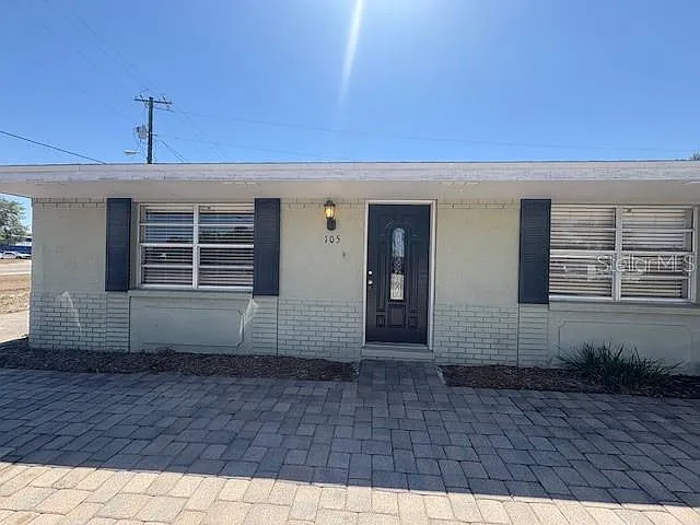 105 Sunshine Blvd — Photo 3