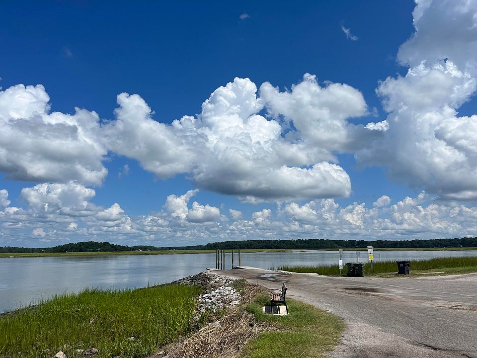 2210 Pigeon Point Rd, Beaufort, SC 29902 MLS 23024458 Zillow