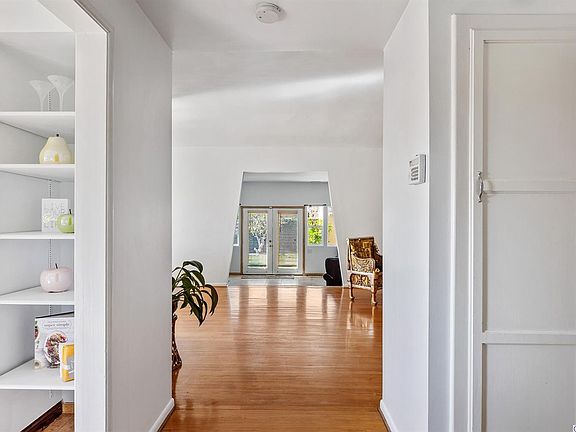 3rd image of 2749 N Brighton St