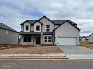 765 Rodeo Dr, Auburn, GA 30011