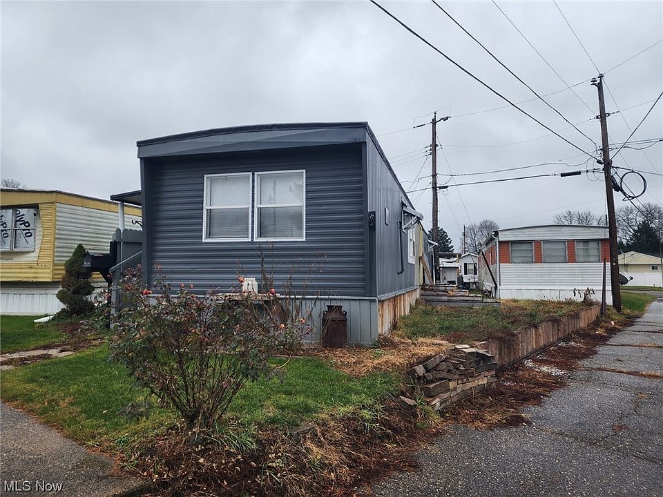 2nd image of 614 Karen Ave NW