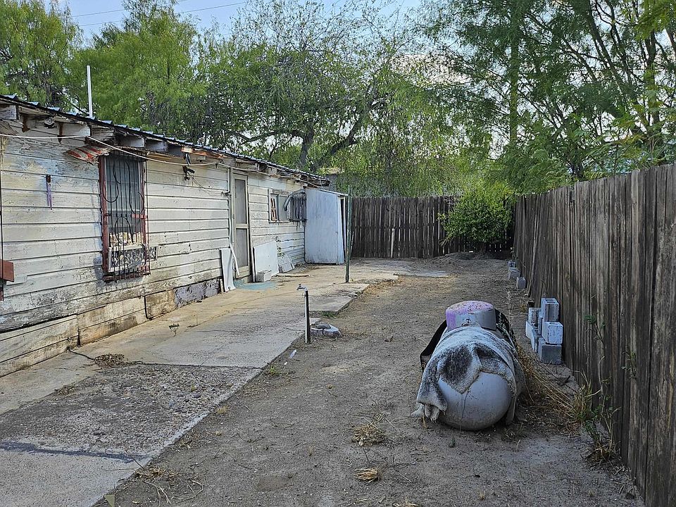 505 E 4th Ave, Zapata, TX 78076 MLS 20233684 Zillow