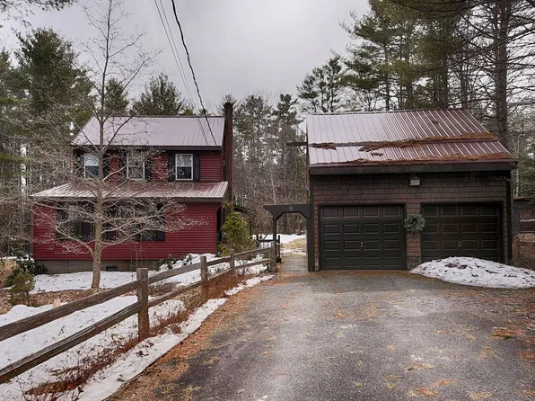27 Albert Ln, Glenburn, ME 04401