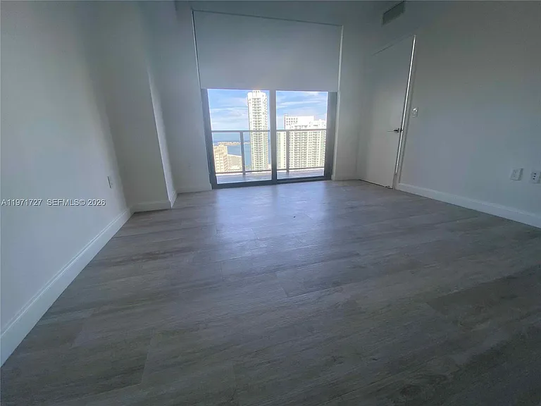 45 SW 9th St #3703 — Photo 23