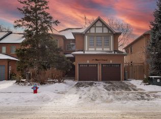 391 March Cres, Oakville, ON L6H 5X7