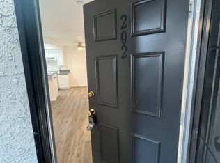 1071 Junipero Ave APT 202, Long Beach, CA 90804