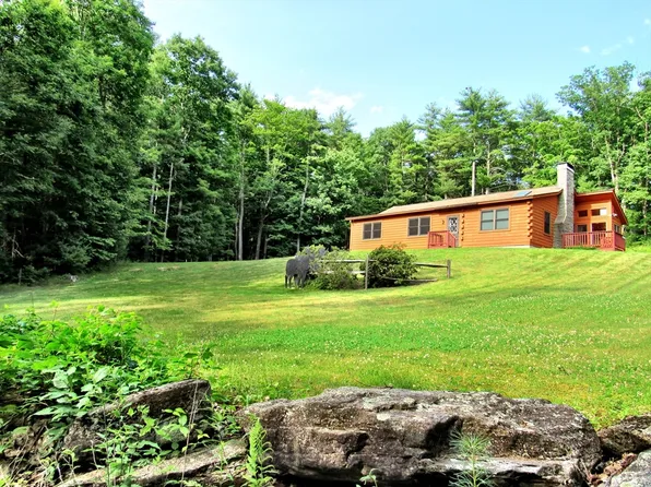 16 Vinton Rd, Sturbridge, MA 01566