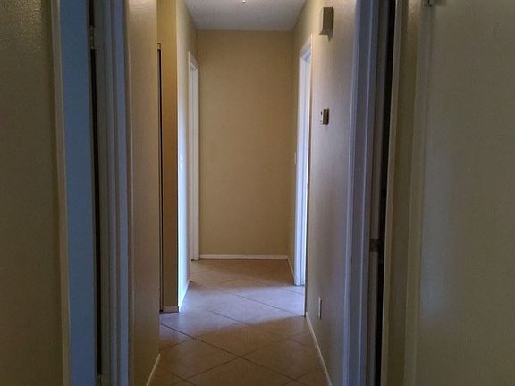 5th image of 310 Clover Glen Ct