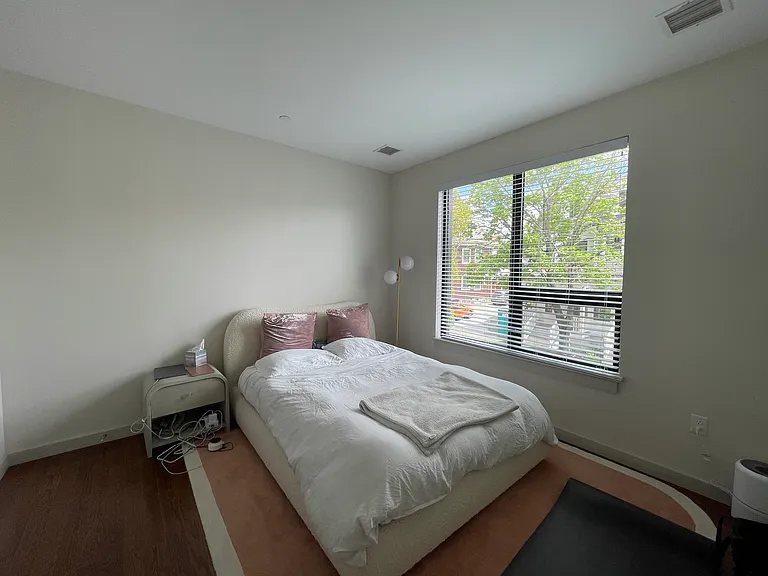 455 Harvard St #204 — Photo 7