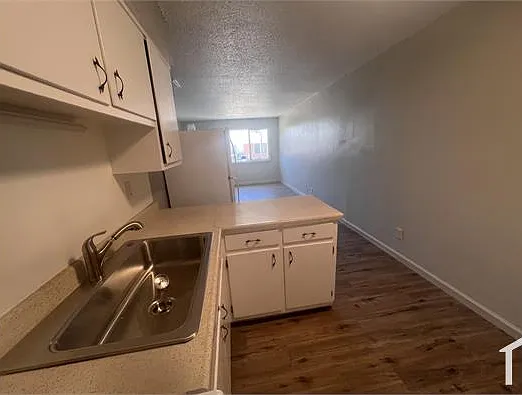 419 Dallas St NE #B — Photo 9