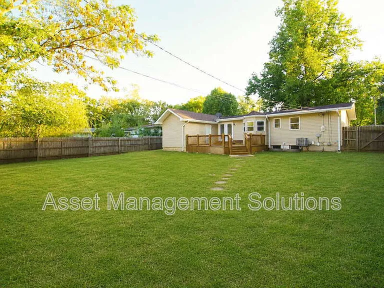 723 Riderwood Dr — Photo 21