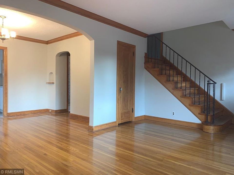 2nd image of 730 Holton St #2