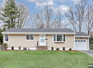 221 Raymond St, Hillsdale, NJ 07642