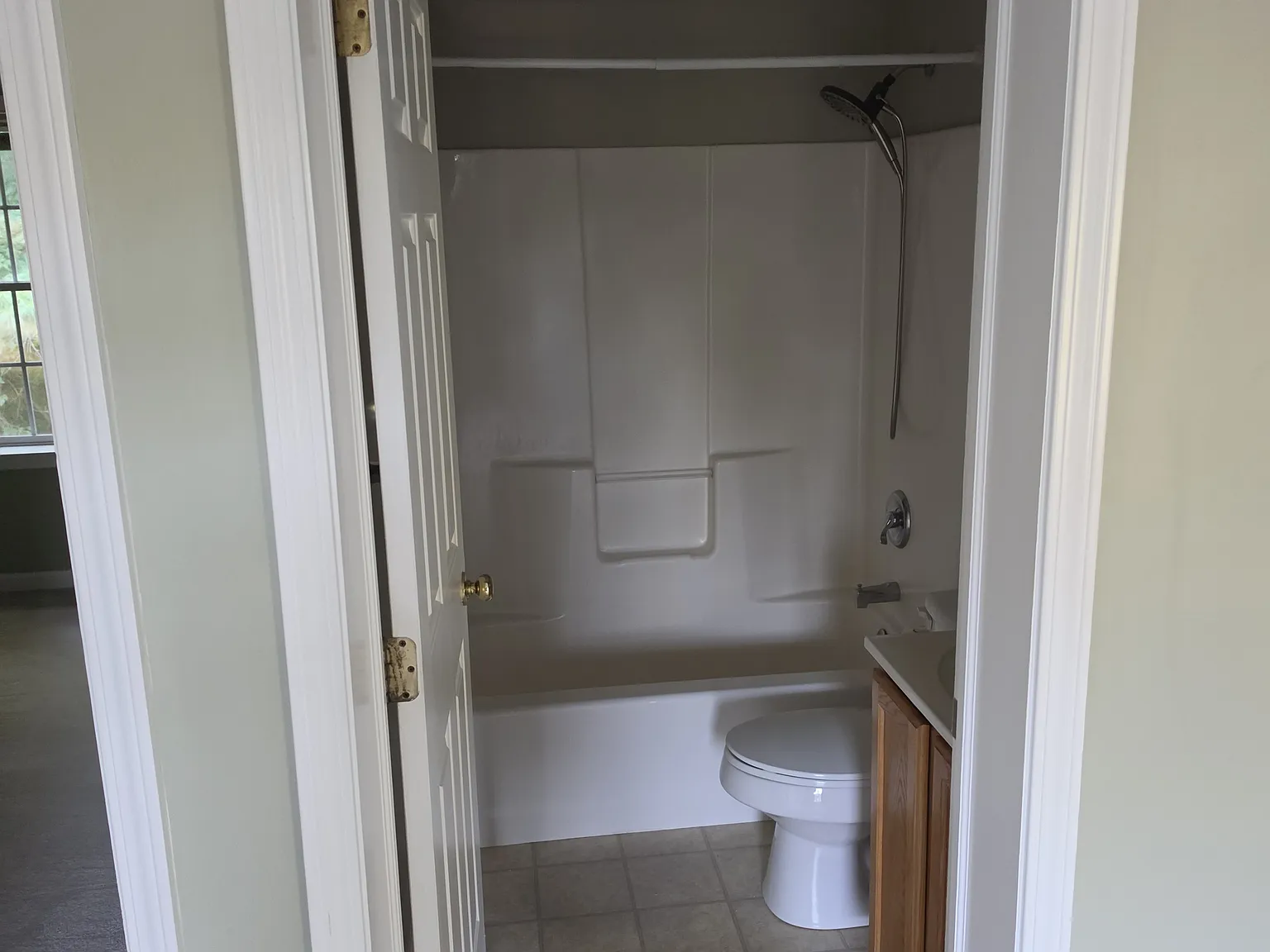 104 McFalls Rd — Photo 2