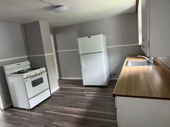 2nd image of 2075 Porterville Rd APT 4