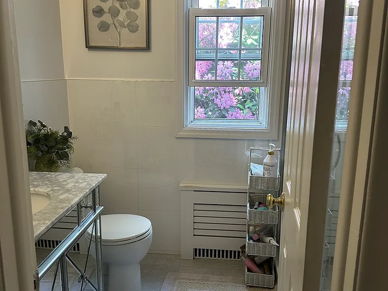 54 Randall Dr — Photo 8