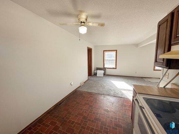 sioux-falls-south-dakota-85817475 picture