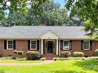 944 Churchill Dr, Gastonia, NC 28054