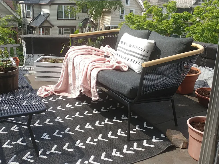 2204 E Ivanhoe Pl — Photo 5
