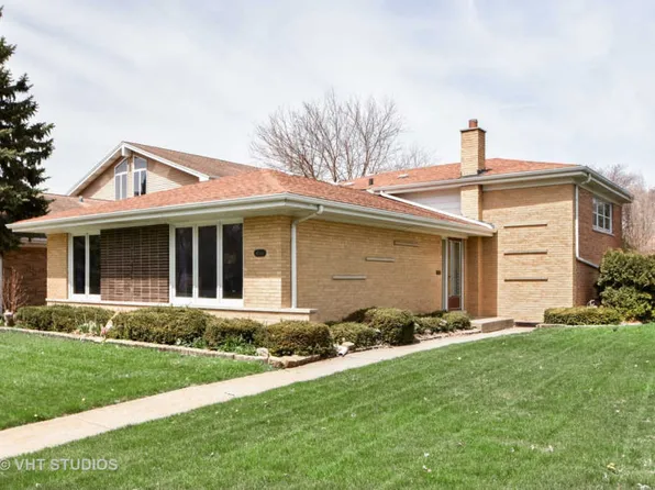 10841 S Laramie Ave, Oak Lawn, IL 60453